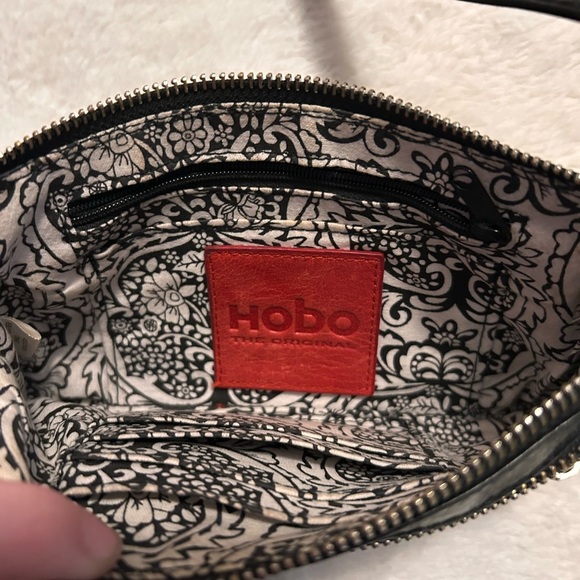 Vintage Hobo crossbody convertible Black Leather bag - Picture 3 of 9